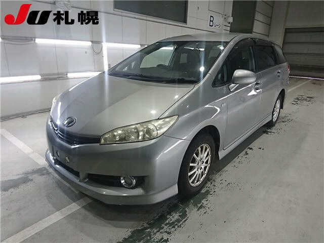 TOYOTA WISH 2010