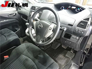 NISSAN SERENA 2013