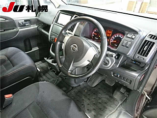 NISSAN SERENA 2009