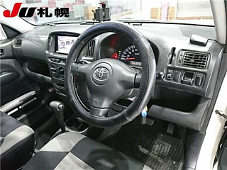 TOYOTA SUCCEED 2013
