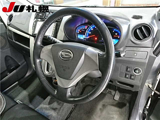 DAIHATSU MOVE 2013
