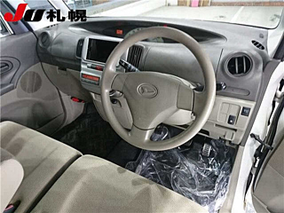 DAIHATSU TANTO 2008