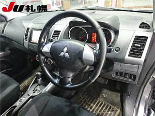 MITSUBISHI OUTLANDER 2008