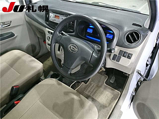 DAIHATSU MIRA E S 2012
