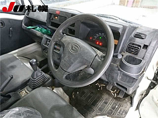 DAIHATSU HIJET TRUCK 2015