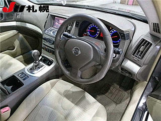 NISSAN SKYLINE 2008