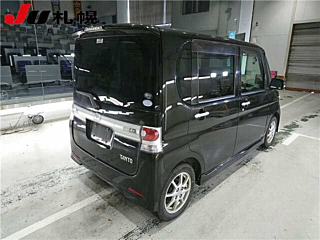 DAIHATSU TANTO 2008