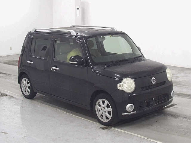 DAIHATSU MIRA 2010