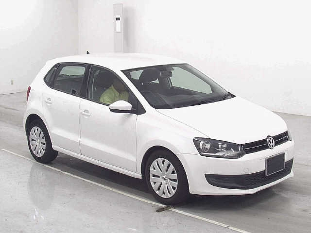 VOLKSWAGEN POLO 2012