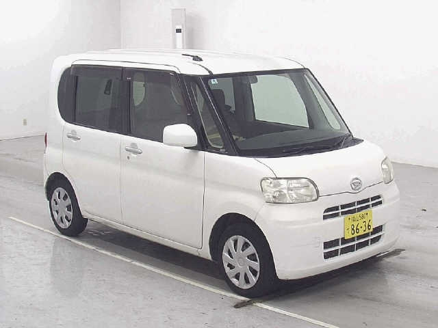 DAIHATSU TANTO 2012