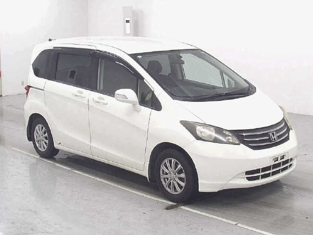 HONDA FREED 2009