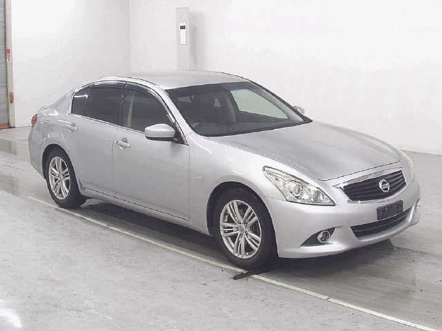 NISSAN SKYLINE 2013