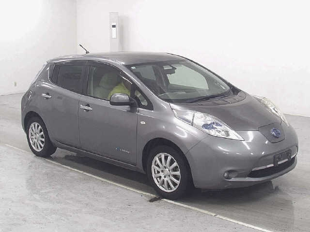 NISSAN LEAF 2014