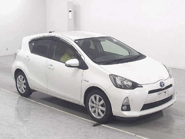 TOYOTA AQUA 2014