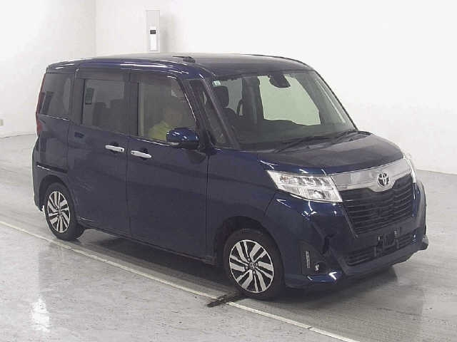 TOYOTA ROOMY 2017