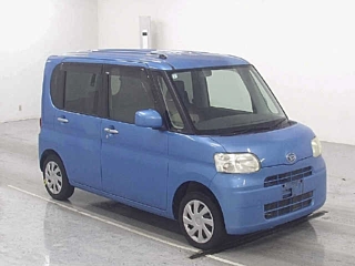 DAIHATSU TANTO 2013