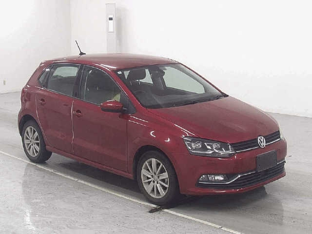 VOLKSWAGEN POLO 2016