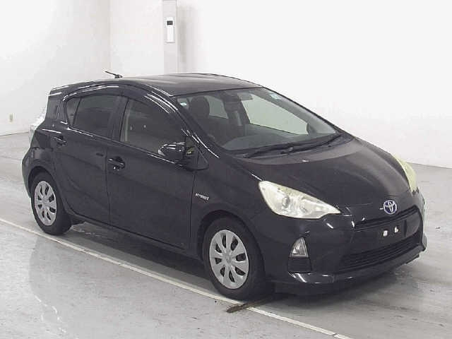 TOYOTA AQUA 2013