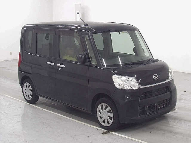 DAIHATSU TANTO 2014