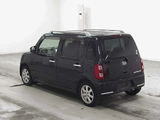 DAIHATSU MIRA 2010