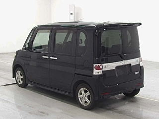 DAIHATSU TANTO 2010