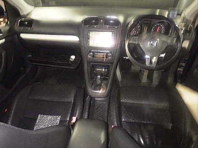 VOLKSWAGEN GOLF VARIANT 2010