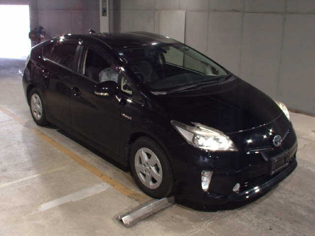 TOYOTA PRIUS 2013