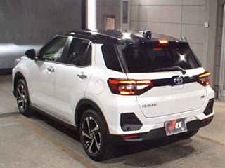 TOYOTA RAIZE 2025