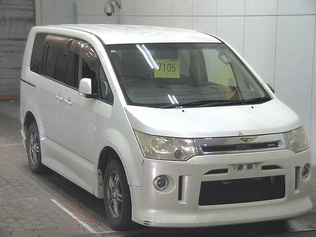 MITSUBISHI DELICA D5 2007