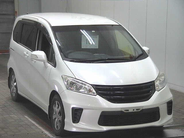 HONDA FREED 2016