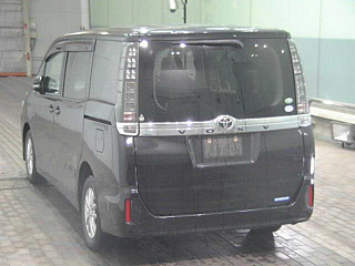 TOYOTA VOXY 2014