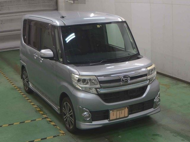 DAIHATSU TANTO 2014