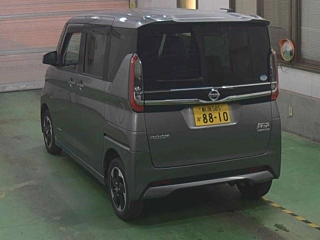 NISSAN ROOX 2021
