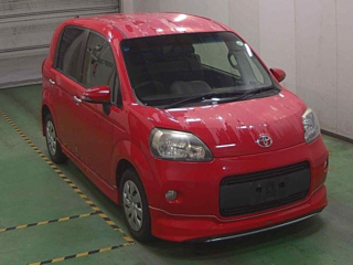 TOYOTA PORTE 2013