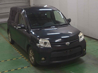 TOYOTA SIENTA 2012