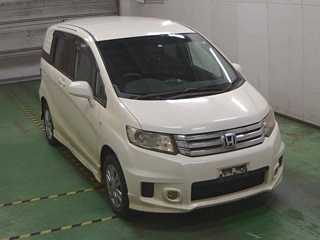 HONDA FREED 2010