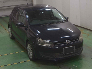 VOLKSWAGEN POLO 2010