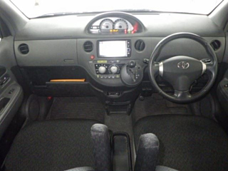 TOYOTA SIENTA 2012