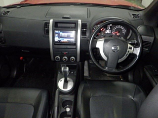 NISSAN X-TRAIL 2013