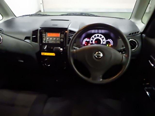 NISSAN ROOX 2010