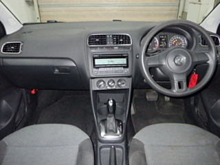 VOLKSWAGEN POLO 2010