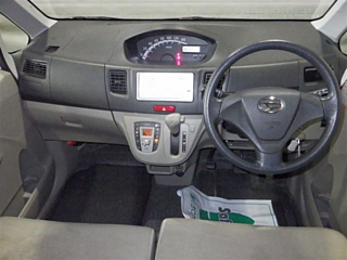 DAIHATSU MOVE 2011
