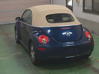 VOLKSWAGEN NEW BEETLE 2008