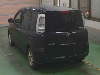 TOYOTA SIENTA 2012