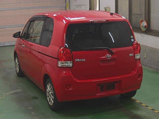 TOYOTA PORTE 2015