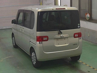 DAIHATSU TANTO 2008