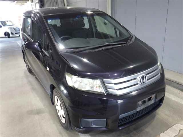 HONDA FREED 2012