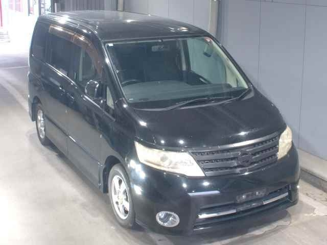 NISSAN SERENA 2010