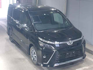 TOYOTA VOXY 2020