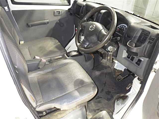 NISSAN CLIPPER TRUCK 2013